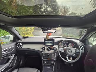 2016 Mercedes-Benz GLA 180 - Thumbnail