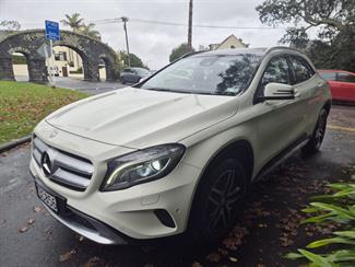 2016 Mercedes-Benz GLA 180 - Thumbnail