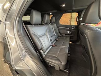 2019 Land Rover Discovery - Thumbnail