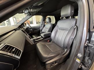 2019 Land Rover Discovery - Thumbnail