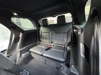 2019 Land Rover Discovery - Thumbnail