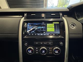 2019 Land Rover Discovery - Thumbnail