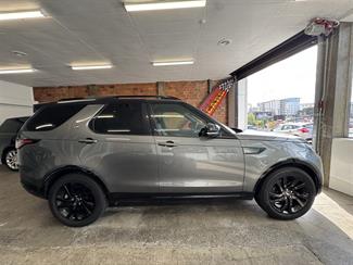 2019 Land Rover Discovery - Thumbnail
